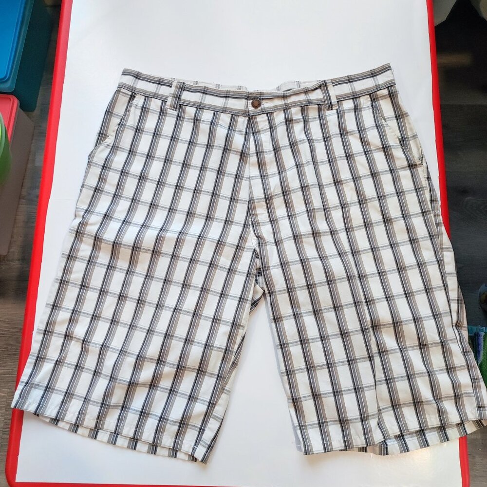 Dickies casual cargo short pants white grey checkered men's size 40